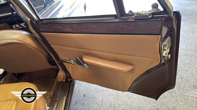 Lot 240 - 1972 ROVER