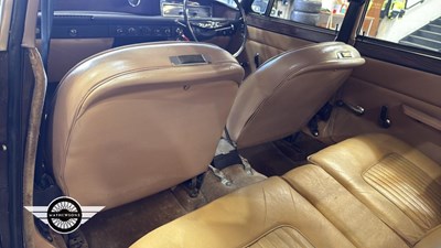 Lot 240 - 1972 ROVER