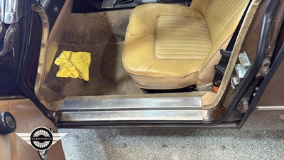 Lot 240 - 1972 ROVER