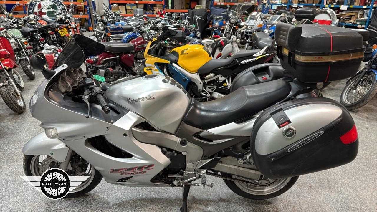 Lot 254 - 2004 KAWASAKI ZX1200-C1H