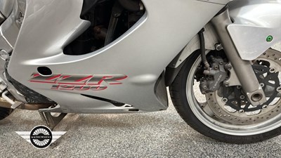 Lot 254 - 2004 KAWASAKI ZX1200-C1H