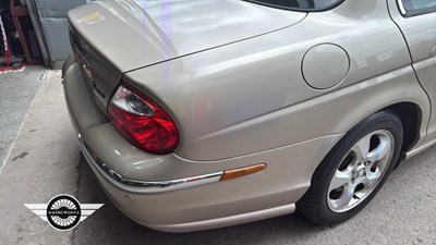Lot 200 - 2002 JAGUAR S-TYPE V6 SE AUTO
