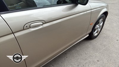 Lot 200 - 2002 JAGUAR S-TYPE V6 SE AUTO