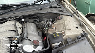Lot 200 - 2002 JAGUAR S-TYPE V6 SE AUTO