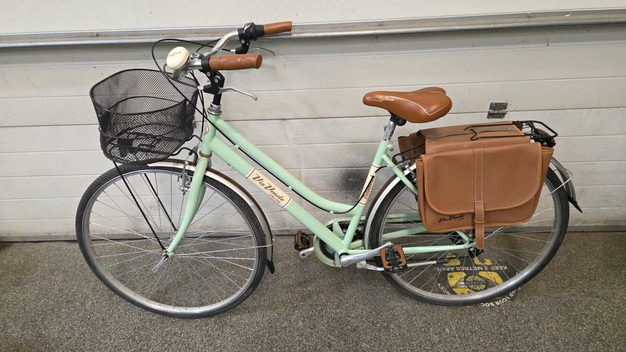 Lot 847 - VIA VENETO LADIES BICYCLE 18" FRAME
