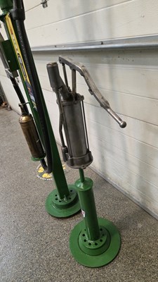 Lot 459 - VINTAGE STYLE PETROL PUMP & OIL PUMP