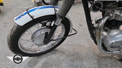 Lot 614 - 1967 TRIUMPH
