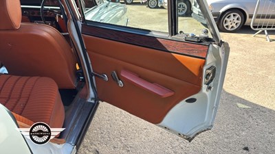 Lot 228 - 1975 ROVER 3500 AUTO