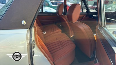 Lot 228 - 1975 ROVER 3500 AUTO