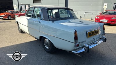 Lot 228 - 1975 ROVER 3500 AUTO