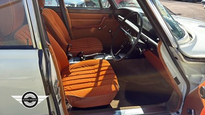 Lot 228 - 1975 ROVER 3500 AUTO