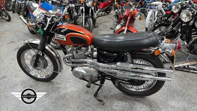 Lot 884 - 1971 TRIUMPH