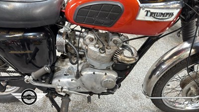 Lot 884 - 1971 TRIUMPH