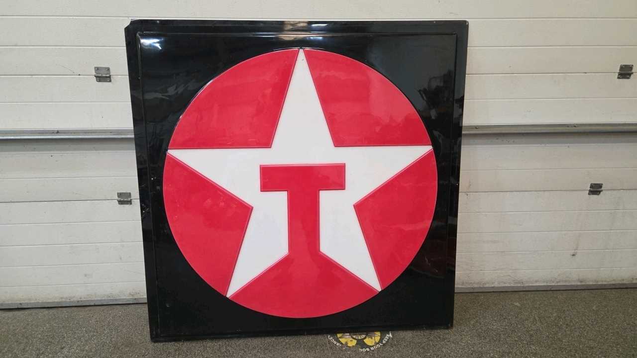 Lot 179 - TEXACO FORECOURT SIGN 60" X 60"