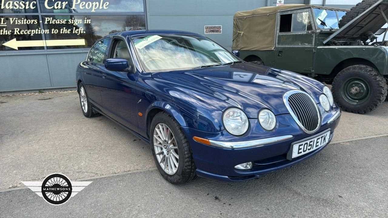 Lot 416 - 2001 JAGUAR S-TYPE V8 AUTO