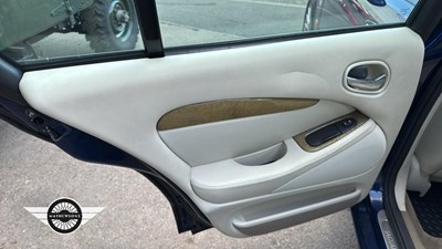 Lot 416 - 2001 JAGUAR S-TYPE V8 AUTO