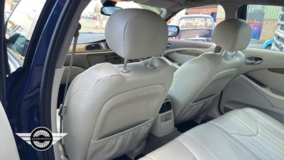 Lot 416 - 2001 JAGUAR S-TYPE V8 AUTO