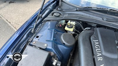 Lot 416 - 2001 JAGUAR S-TYPE V8 AUTO