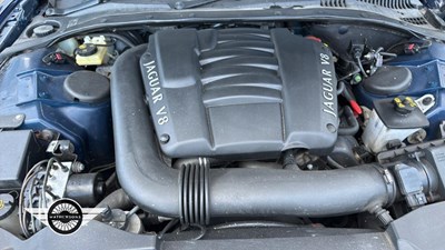 Lot 416 - 2001 JAGUAR S-TYPE V8 AUTO