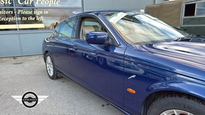 Lot 416 - 2001 JAGUAR S-TYPE V8 AUTO