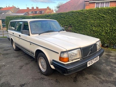 Lot 342 - 1993 VOLVO 240 TORSLANDA