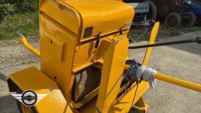 Lot 252 - STOTHERT AND PITT ROLLER