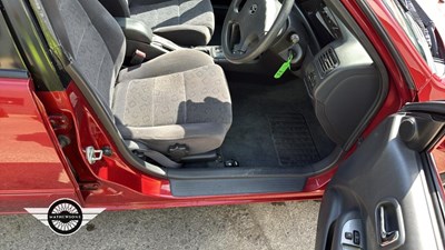 Lot 524 - 2001 TOYOTA COROLLA VVTI GLS AUTO