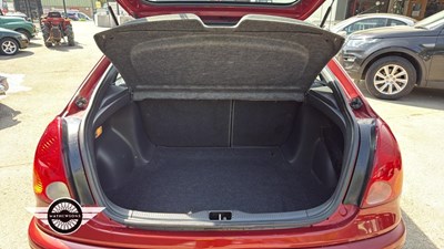 Lot 524 - 2001 TOYOTA COROLLA VVTI GLS AUTO