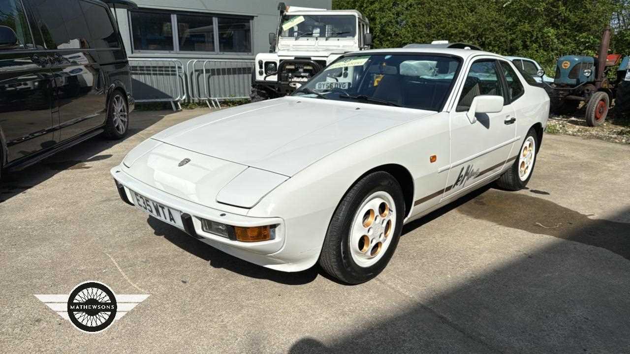 Lot 724 - 1987 PORSCHE 924 S