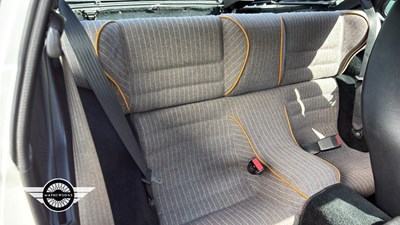 Lot 724 - 1987 PORSCHE 924 S