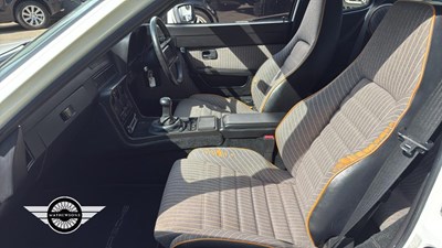 Lot 724 - 1987 PORSCHE 924 S