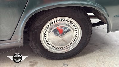 Lot 760 - 1964 FORD CORTINA DE LUXE