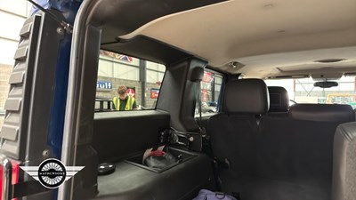 Lot 374 - 2006 HUMMER