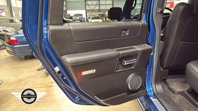 Lot 374 - 2006 HUMMER