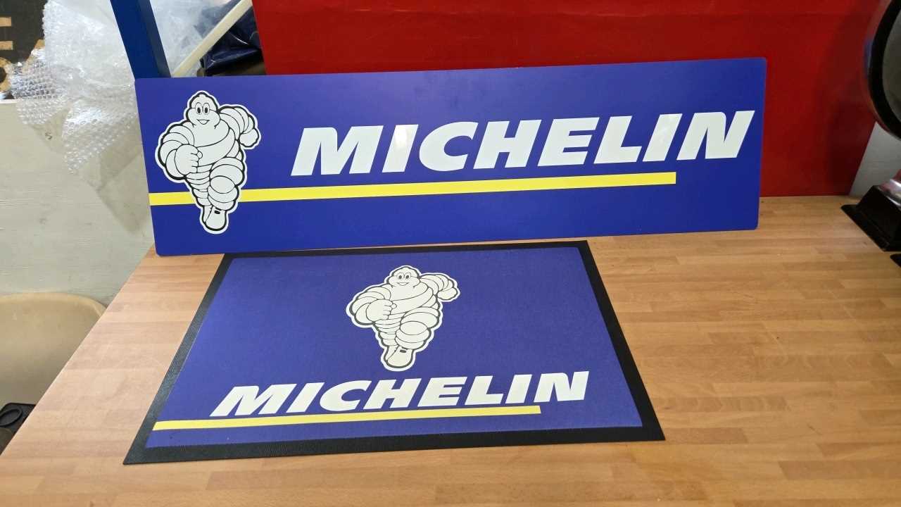 Lot 171 - PLASTIC MICHELIN SIGN & DOOR MAT