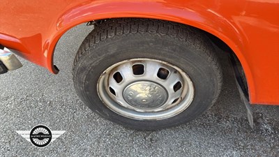 Lot 878 - 1973 VOLVO 145 DL AUTO