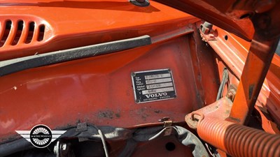 Lot 878 - 1973 VOLVO 145 DL AUTO