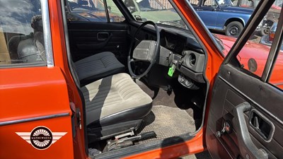Lot 878 - 1973 VOLVO 145 DL AUTO