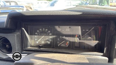 Lot 878 - 1973 VOLVO 145 DL AUTO