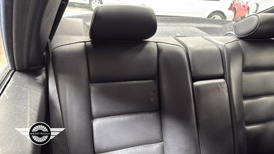Lot 500 - 1995 MERCEDES E220 AUTO