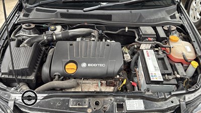 Lot 690 - 2006 VAUXHALL ASTRA BERTONE EXCLUSIVE