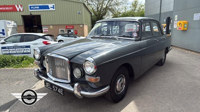 Lot 238 - 1967 VANDEN PLAS