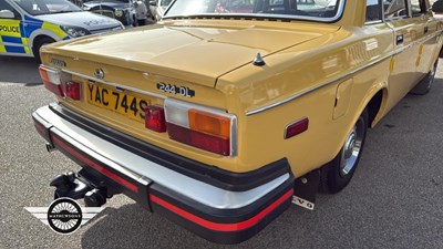 Lot 890 - 1978 VOLVO 244 DL AUTO