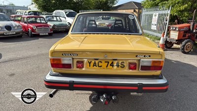 Lot 890 - 1978 VOLVO 244 DL AUTO