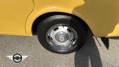 Lot 890 - 1978 VOLVO 244 DL AUTO
