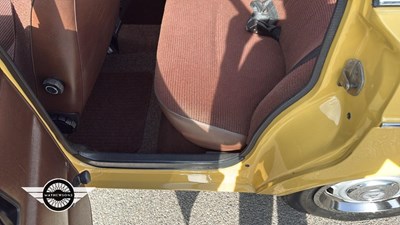 Lot 890 - 1978 VOLVO 244 DL AUTO