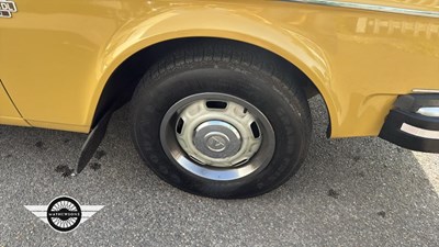 Lot 890 - 1978 VOLVO 244 DL AUTO