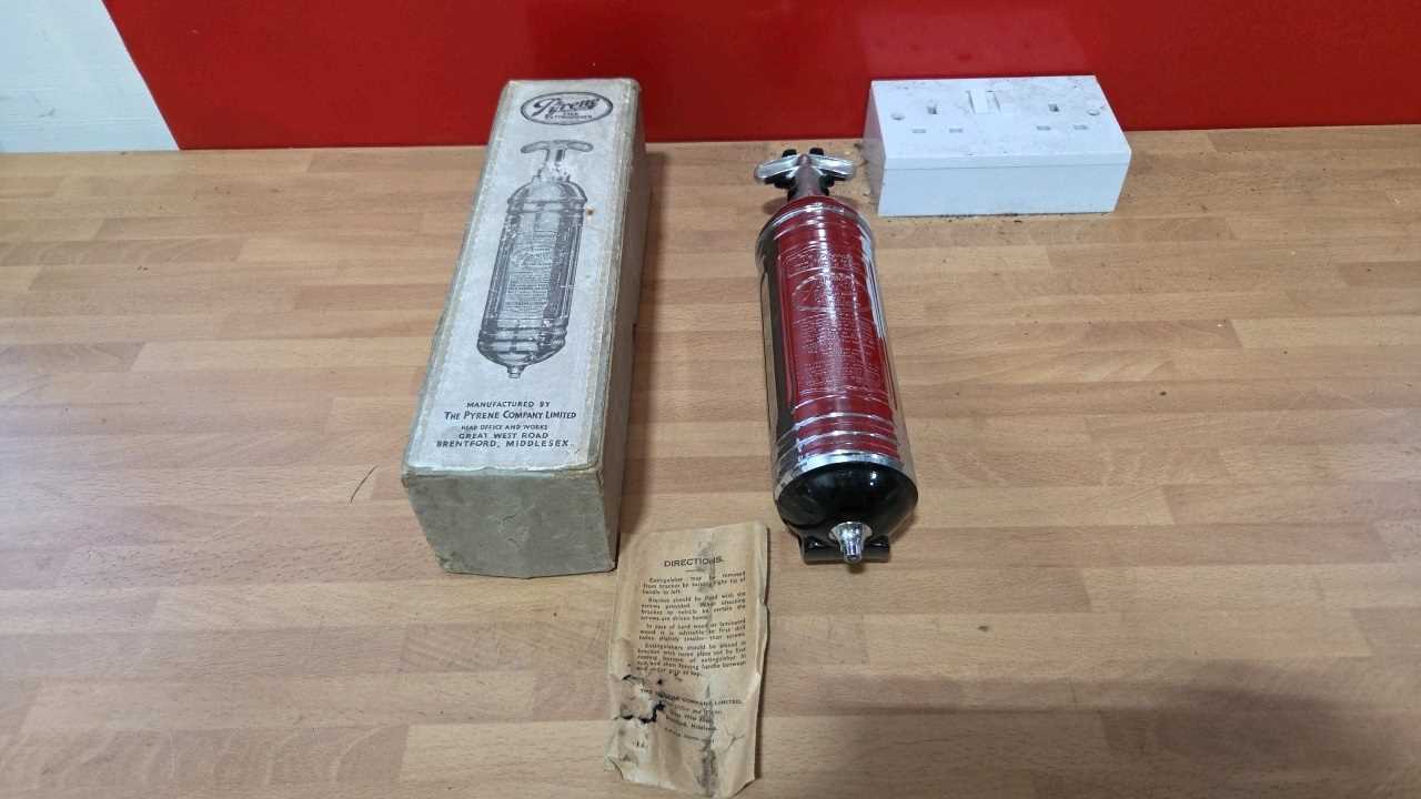 Lot 207 - PYRENE JUNIOR FIRE EXTINGUISHER