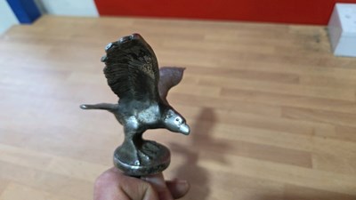 Lot 521 - BIRD CAR EMBLEM/MASCOT