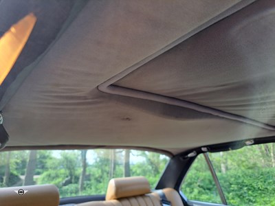 Lot 596 - 1982 DAIMLER 4.2 SOVEREIGN AUTO